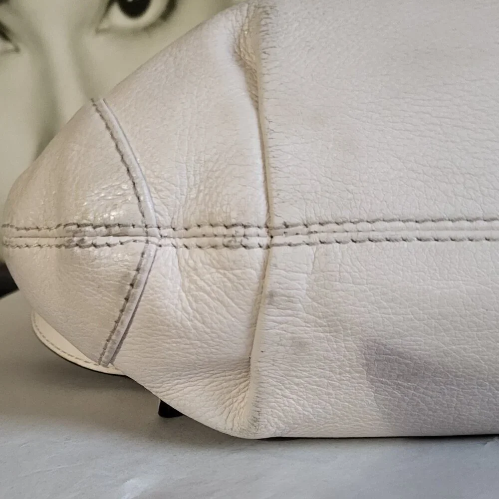 VINTAGE MICHAEL KORS PEBBLED CREAM LEATHER SHOULDER BAG